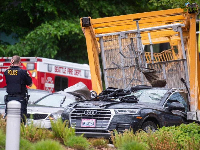 4 muertos tras caída de grúa en Seattle