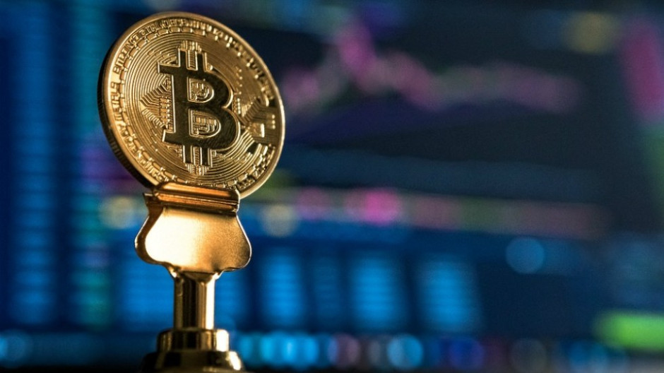 Bitcoin rompe nuevamente su récord histórico y se coloca en 23 mil 712 dólares