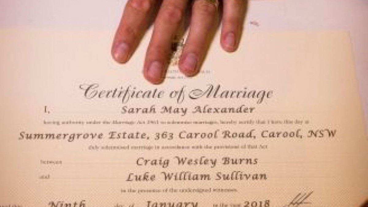Australia celebra el primer día de matrimonios igualitarios