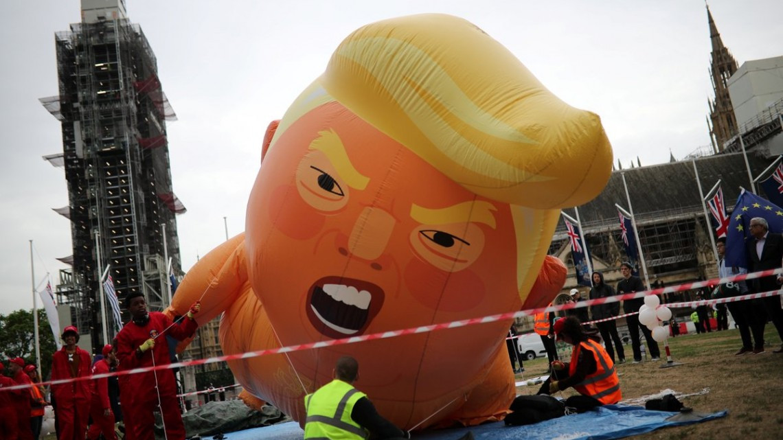 Como protesta, el gigante 'Baby Trump' vuelve a sobrevolar Londres