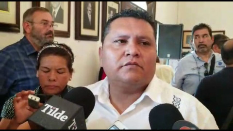 Tras perder registro dirigente del PES busca refugio en MORENA