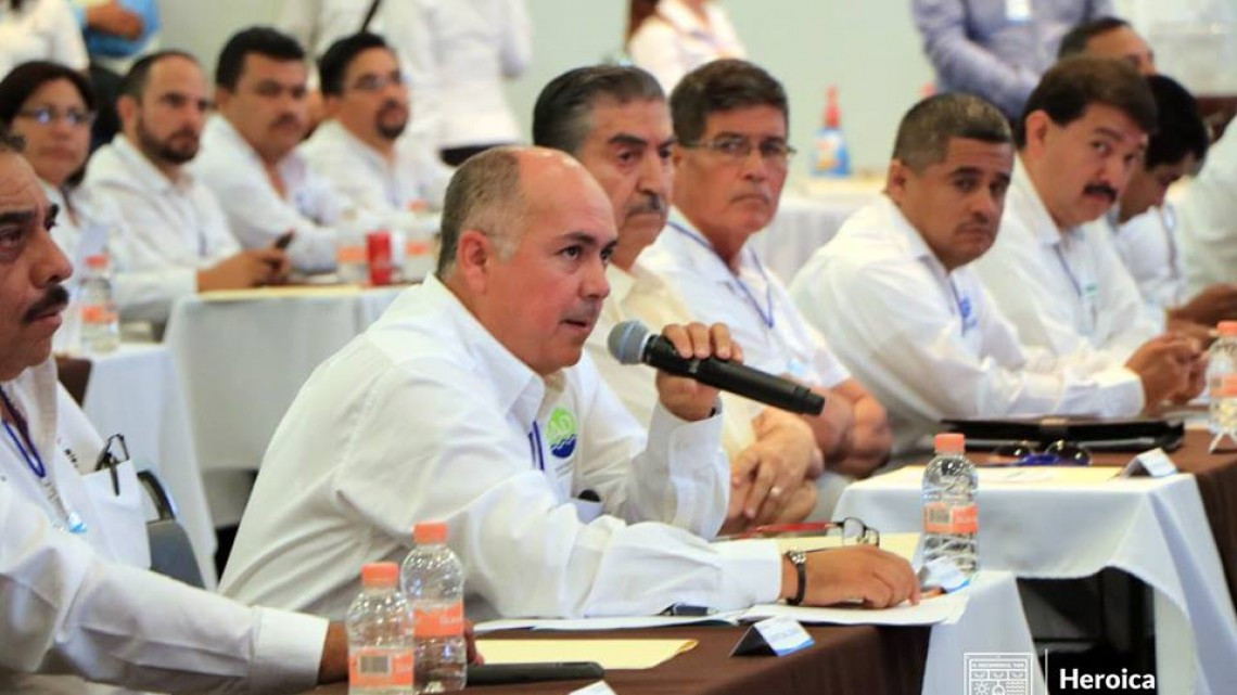 Asiste alcalde a foro "Tratamiento de aguas residuales y Protección de Manantiales"