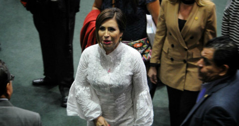 Robles fue puesta en prisión por no cooperar y Lozoya Austin en cambio hizo una oferta formal: Gertz Manero