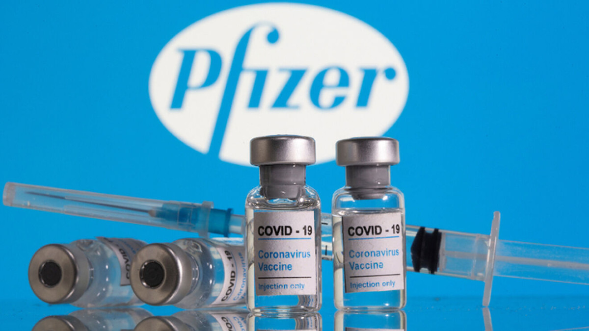 Pfizer solicitará autorización para una tercera dosis de su vacuna