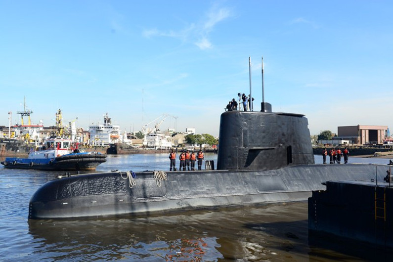 Detectan explosión en área de búsqueda del submarino