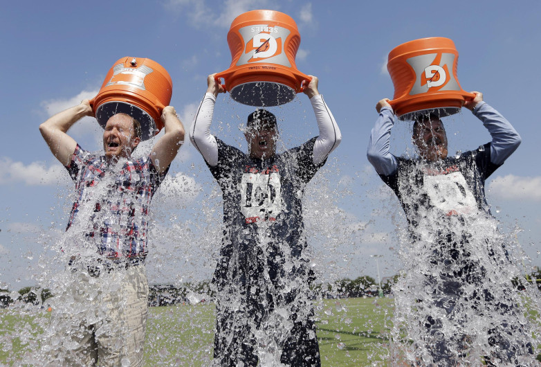 Fallece creador del reto “Ice Bucket Challenge”