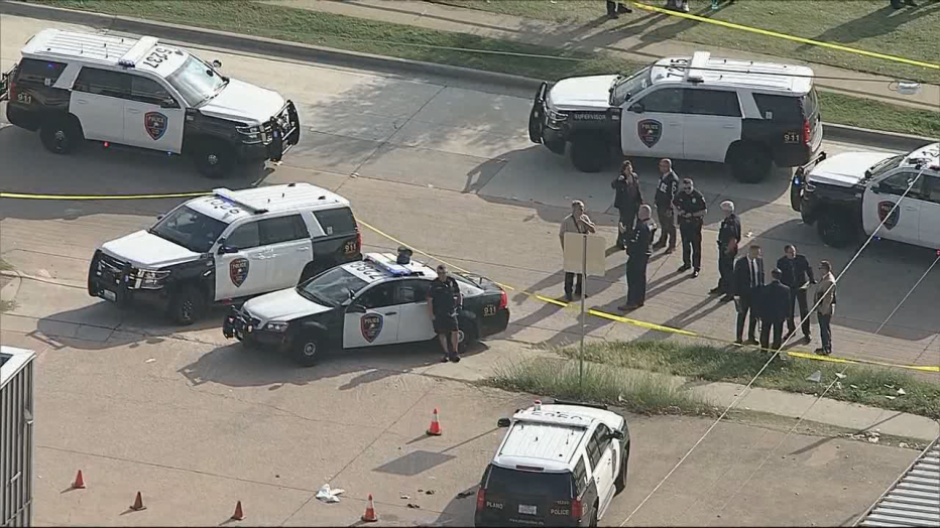 Oficial dispara contra hombre con cuchillo