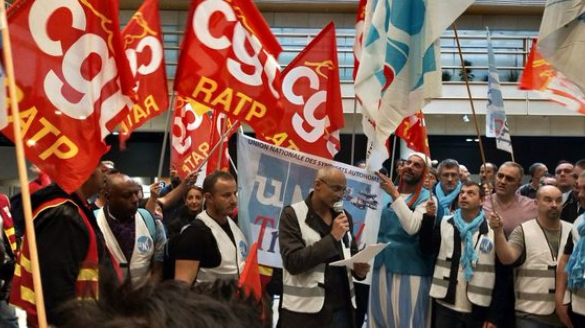 Huelga masiva del transporte público colapsa París