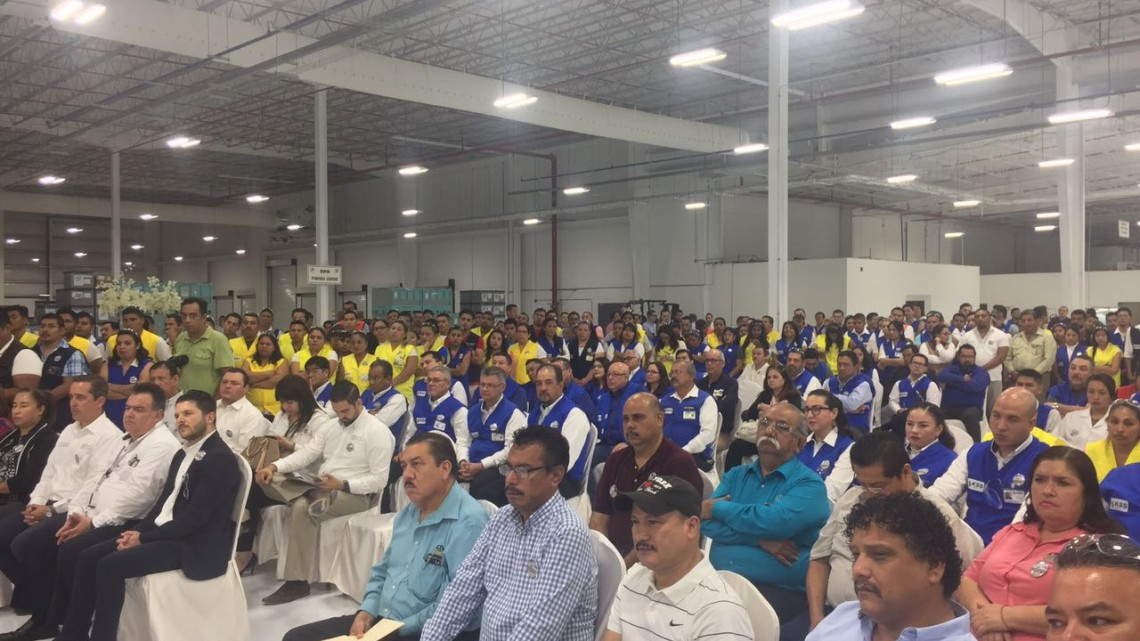 Inauguran autoridades nueva maquiladora en Matamoros 