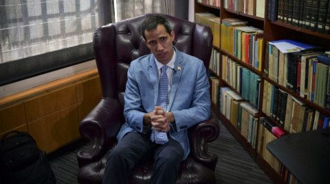 Guaidó no descarta autorizar intervención militar de EU en Venezuela