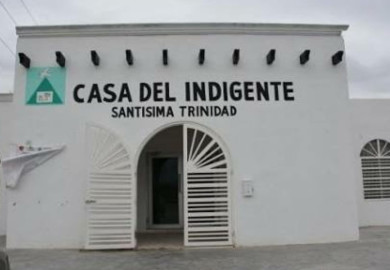 Dar dinero al indigente, fomenta sus vicios