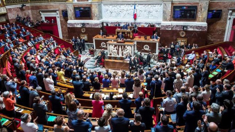 Francia multará el acoso sexual en las calles