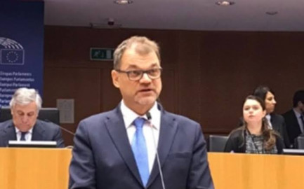 Dimite el primer ministro finlandés tras fracasar su reforma sanitaria