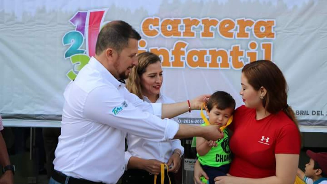 Realizan "1, 2 y 3 K" por “Semana de los niños”