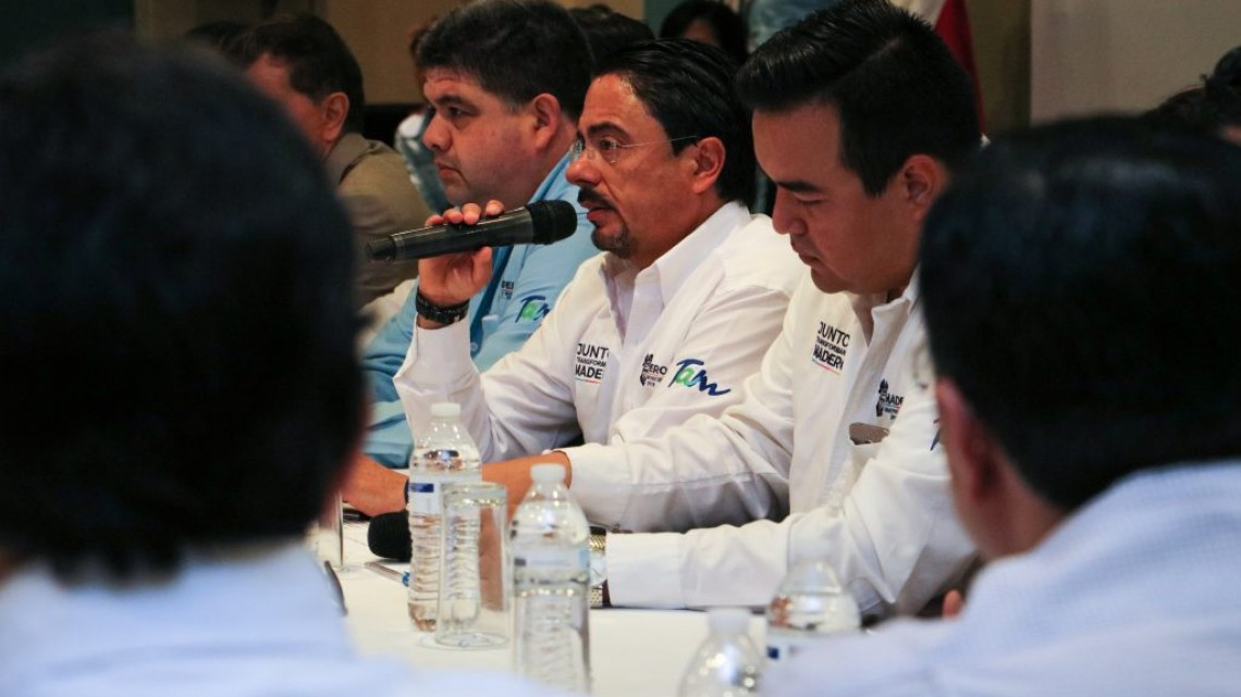 Cubrirán a fin de año adeudo de compra de camiones de basura