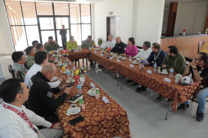 Encabezan Carmen Lilia y autoridades militares trabajos de prevención por ‘Beryl’