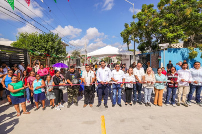 Inauguró Carlos Peña Ortiz pavimentación hidráulica en Villas de Esmeralda