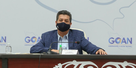 Cabeza de Vaca niega acusaciones de FGR, "se orquesta embestida política", señala 