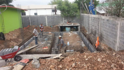 Municipio inicia construcción de módulos sanitarios en jardín de niños