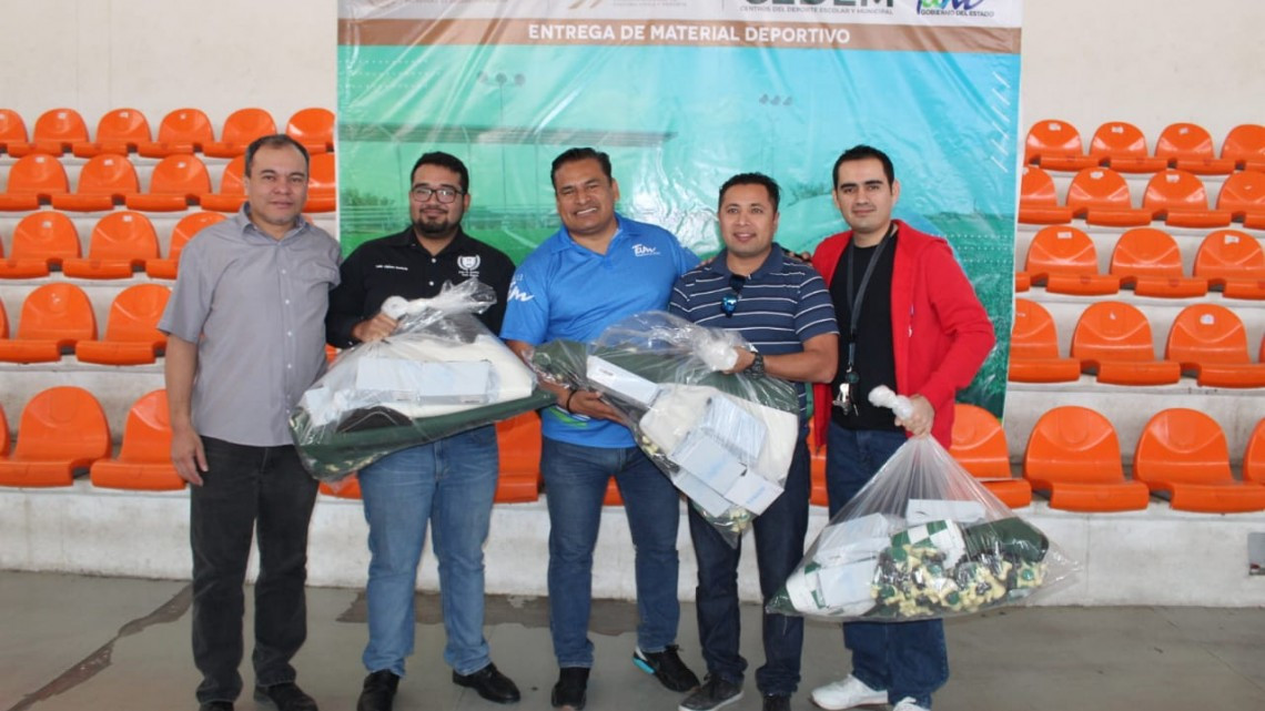 Entregan material a instructores y entrenadores tamaulipecos