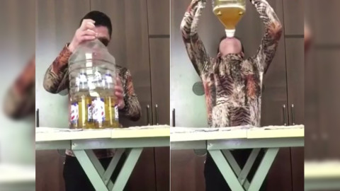 Hombre se toma seis cervezas al mismo tiempo