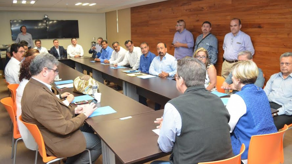 Entrega de nombramientos por parte de la Secretaría de Salud