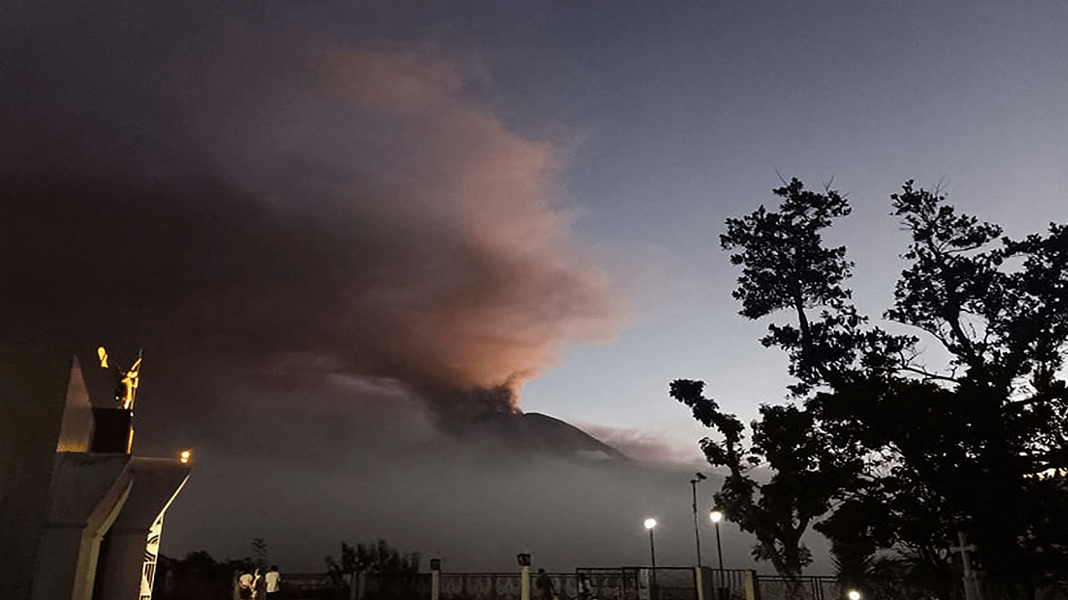 Filipinas cubierta de cenizas tras una segunda erupción volcánica