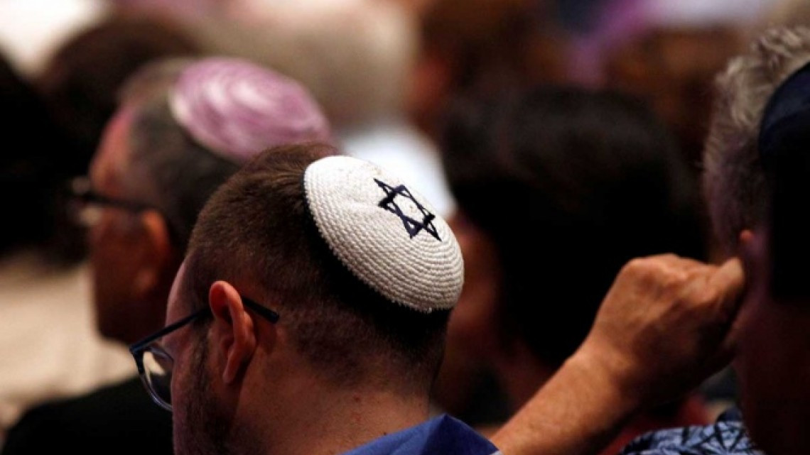 Presunto autor de sinagoga se inspiró en matanza de Nueva Zelanda