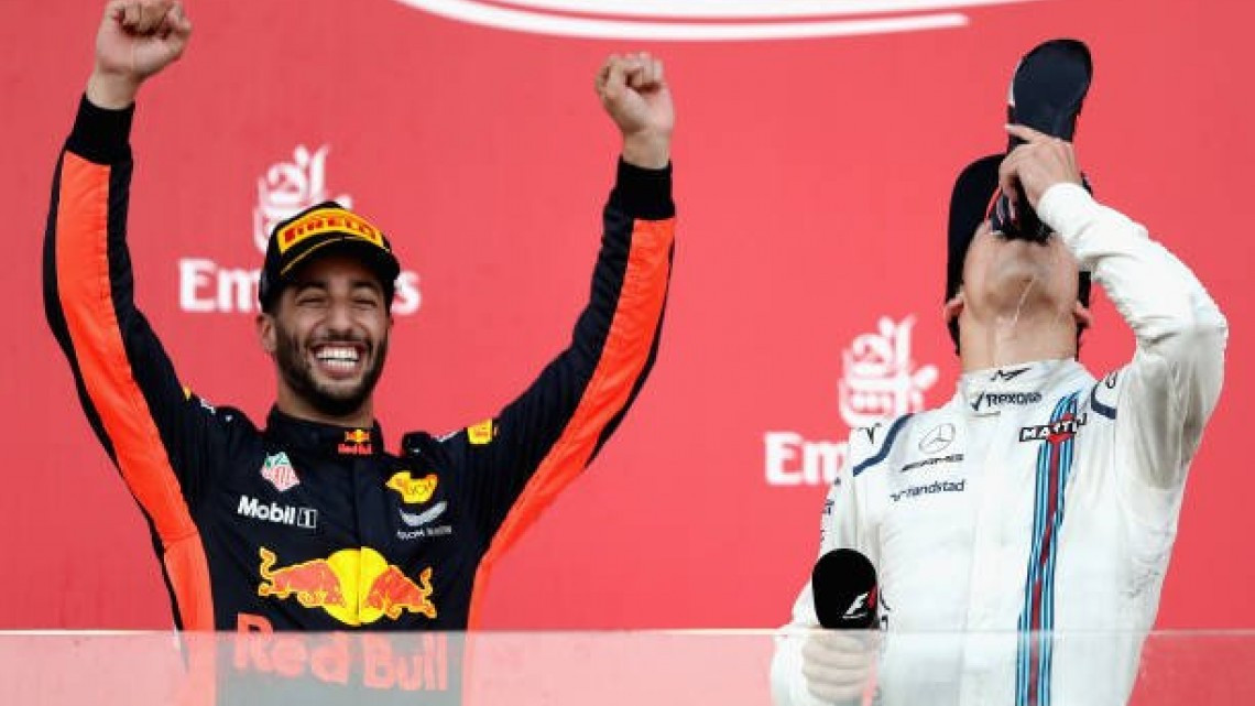 Daniel Ricciardo (Red Bull) gana el Gran Premio F1 de Azerbaiyán