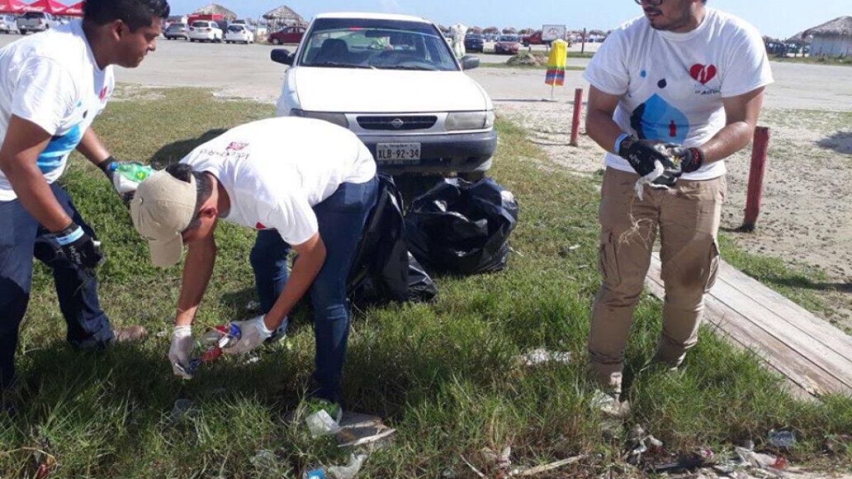 Realizan jornada de Limpieza y Embellecimiento en Playa Miramar 