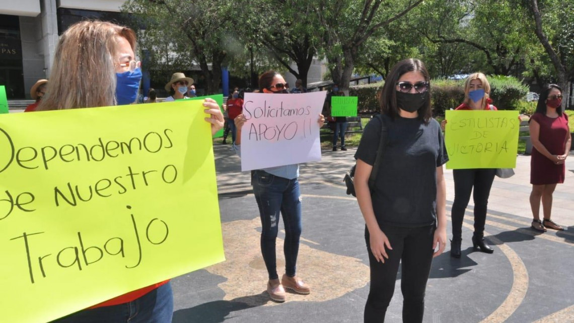 Continúan las marchas demandando apoyos al estado 