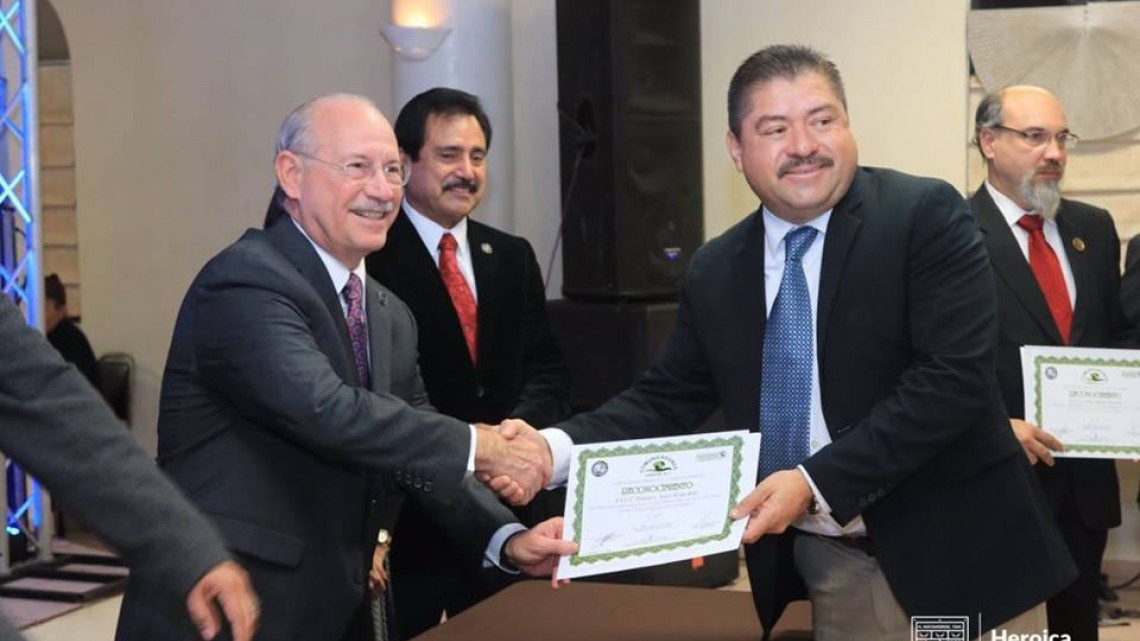 Realizan VII Entrega de reconocimientos al mérito periodista y ciudadano