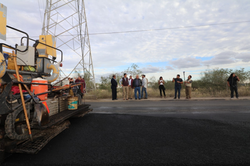 Avance notable registra pavimentación de avenida 12 de Marzo: Mario López