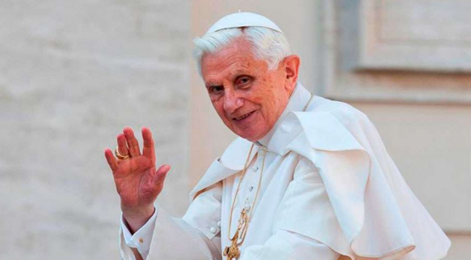 Desmiente Vaticano muerte de Benedicto XVI