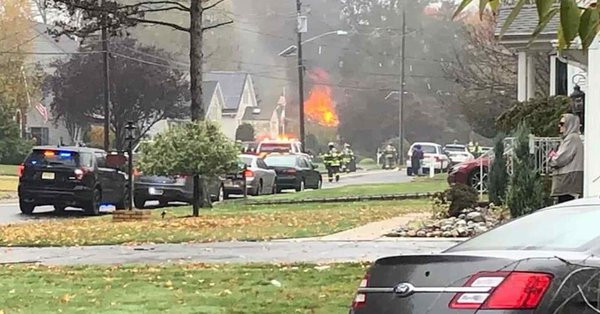 Se estrella una avioneta en zona habitacional de Nueva Jersey