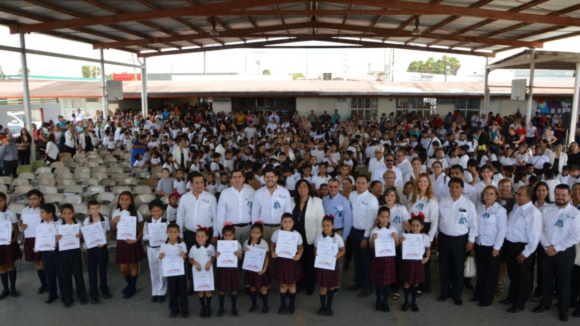 Ciclo escolar 2016-17 es clausurado por las autoridades educativas 