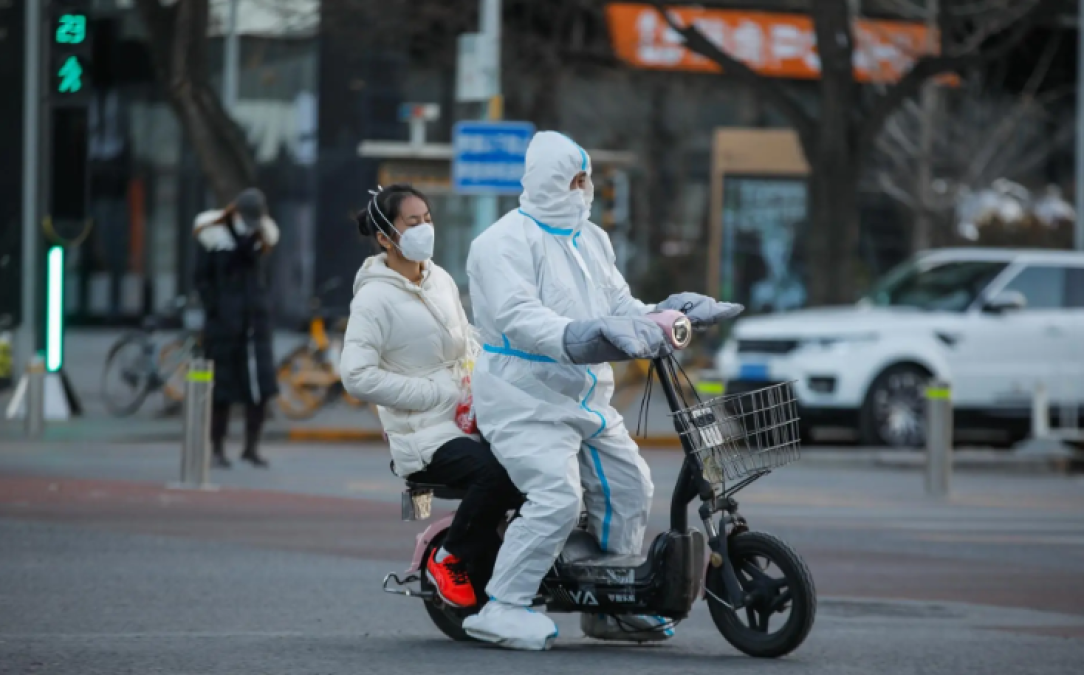 Disminuyen número de nuevos casos de COVID-19 en China 