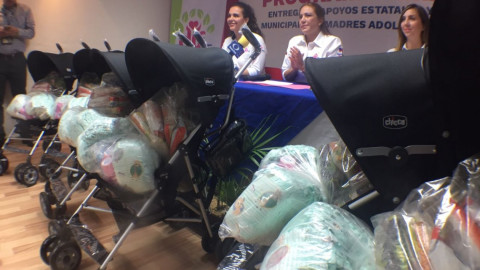 Entrega DIF Madero apoyó a madres adolescentes
