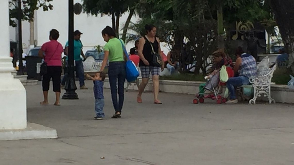 Mujeres se integran al seguro de vida, en beneficio de hijos en edad escolar