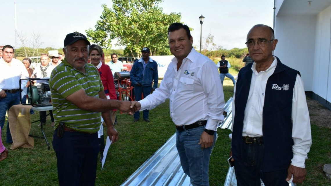 Tamaulipas atiende peticiones de pequeños productores