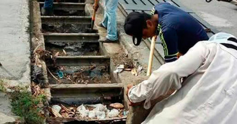 Guardaban coladeras una tonelada de basura