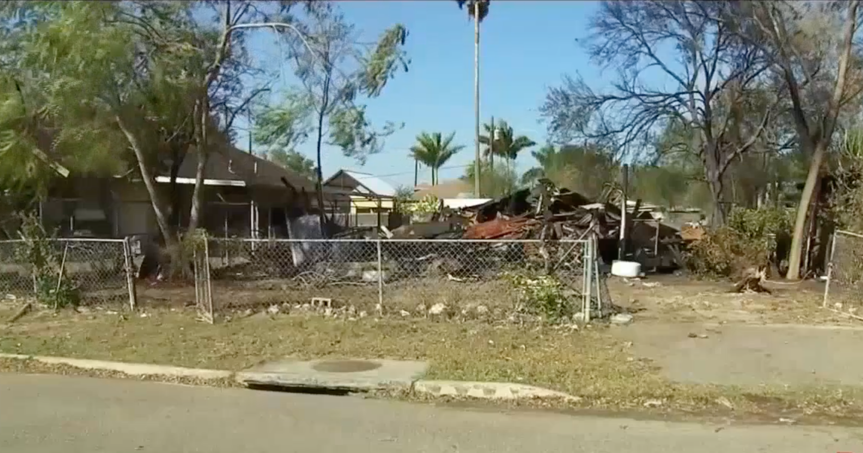 Se incendia casa abandonada en Lopezville