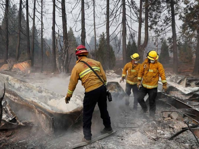 76 muertos tras incendios en California