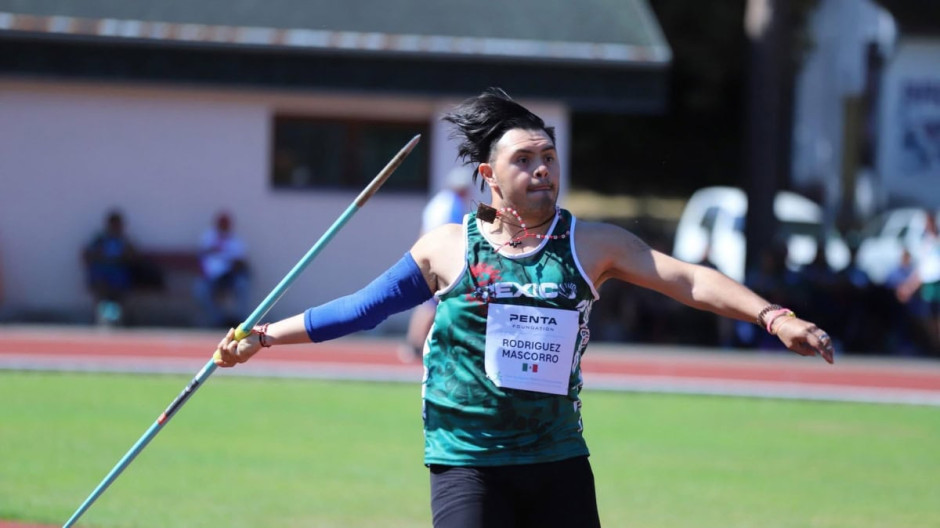 Gana Juan Mascorro medalla de plata en el abierto europeo de atletismo para personas con Sindrome de Down
