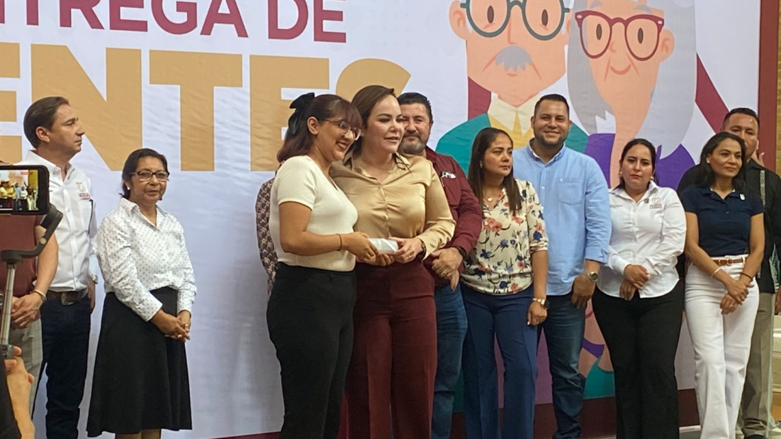 Entrega Cabildo 150 lentes