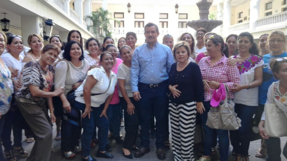 Acuerdan pago a docentes de Escuelas de Tiempo Completo