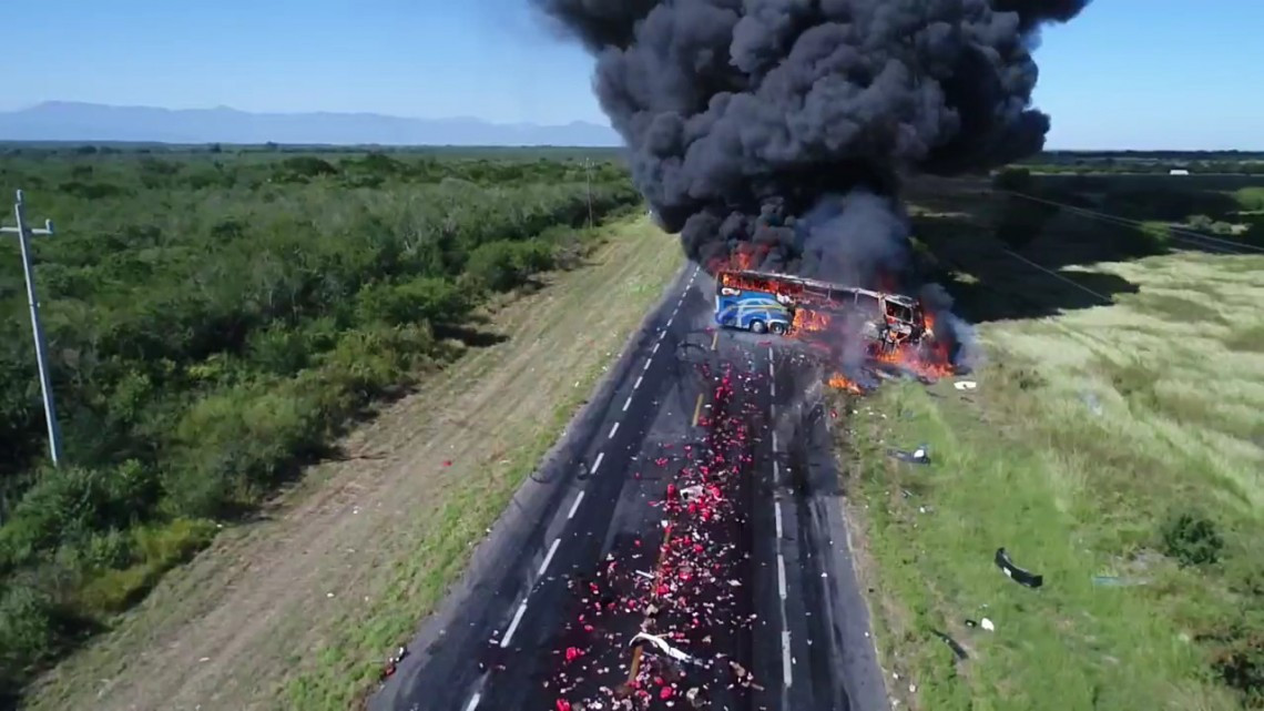 Deja 3 muertos y 10 heridos accidente en carretera Victoria - Monterrey