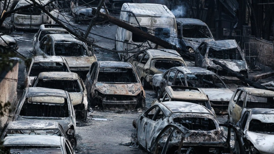 Ascienden a 86 las víctimas mortales por incendios en Grecia