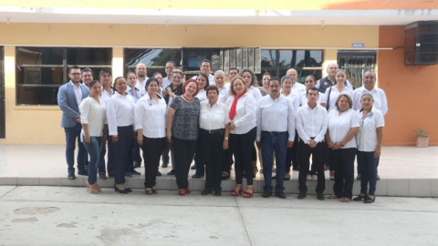 Entrega gobierno de Tampico 2 comedores escolares