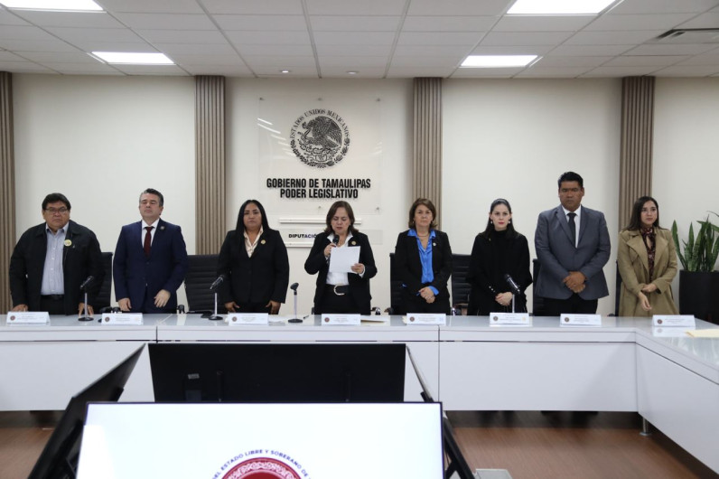 Se instala Diputación Permanente, la preside la Diputada Yuriria Iturbe  